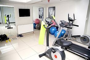 İkiz Palmiye Kiz Oğrenci Pansiyonu - Caters to Women - Hostel