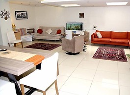 İkiz Palmiye Kiz Oğrenci Pansiyonu - Caters to Women - Hostel