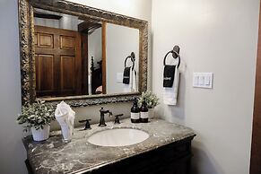 The Winchester Lodge