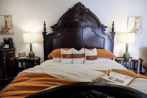 The Winchester Lodge