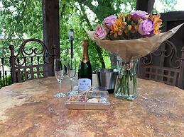 The Winchester Lodge