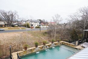 The Winchester Lodge