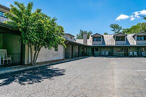 The Winchester Lodge