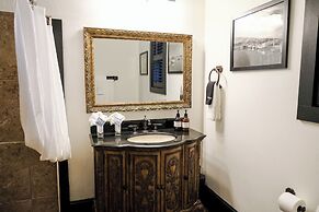 The Winchester Lodge