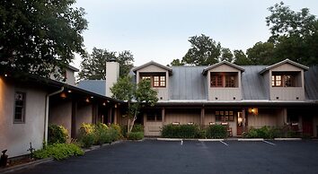 The Winchester Lodge