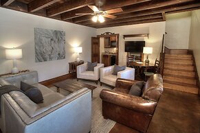 The Winchester Lodge