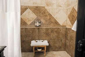 The Winchester Lodge