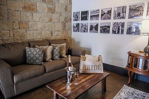 The Winchester Lodge