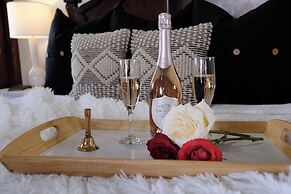 The Winchester Lodge