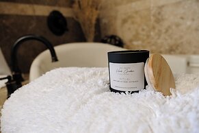 The Winchester Lodge