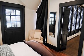 The Winchester Lodge