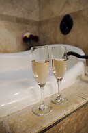 The Winchester Lodge