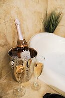 The Winchester Lodge