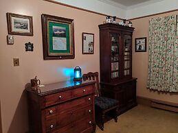 Gower Manor Historical Bed & Breakfast