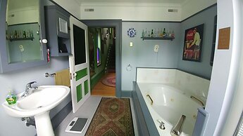 Gower Manor Historical Bed & Breakfast