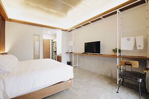 Laekhon Nonbai Hotel