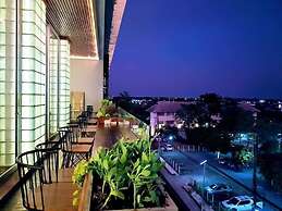 Laekhon Nonbai Hotel