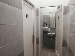 Lorf Hostel&Apartments