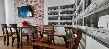 Lorf Hostel&Apartments