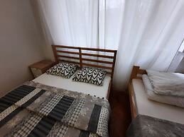 Lorf Hostel&Apartments