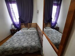 Lorf Hostel&Apartments