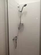 Lorf Hostel&Apartments