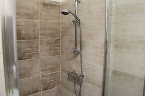 Lorf Hostel&Apartments