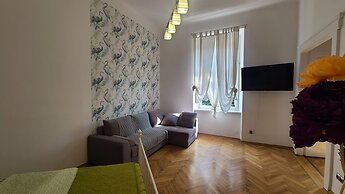 Lorf Hostel&Apartments