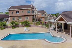 Tropical Luxury Dreams