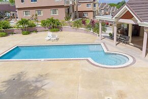 Tropical Luxury Dreams