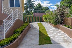 Tropical Luxury Dreams