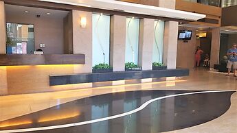 Cozy Pad in Heart of Makati HiSpeed WiFi