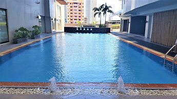 Cozy Pad in Heart of Makati HiSpeed WiFi