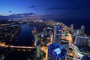 Circle on Cavill - Private Apartments