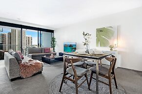 Circle on Cavill - Private Apartments