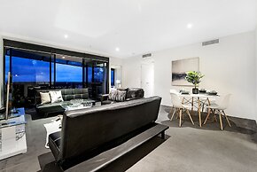 Circle on Cavill - Private Apartments