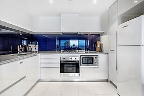 Circle on Cavill - Private Apartments