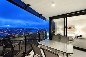 Circle on Cavill - Private Apartments