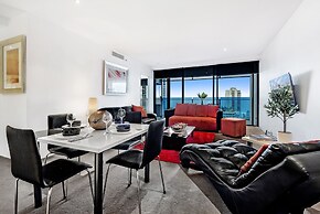 Circle on Cavill - Private Apartments