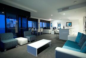 Circle on Cavill - Private Apartments