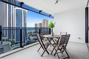 Circle on Cavill - Private Apartments