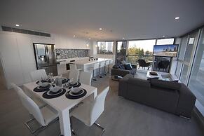 Golden Sands - Private Apartments