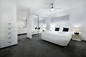 Sunrise Executive 5 Bedroom Home