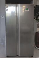 Private Family Homestay - Farm Square