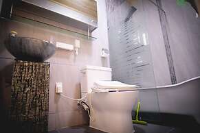 Private Family Homestay - Farm Square