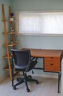 Private Family Homestay - Farm Square