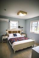 Private Family Homestay - Farm Square