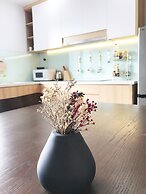 2232 Sea View Apartment