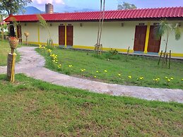 The Creek Garden Resort Huainamrin