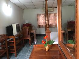 The Creek Garden Resort Huainamrin